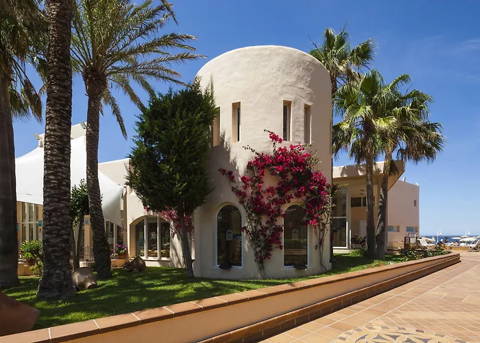 Invisa Hotel Club Cala Verde